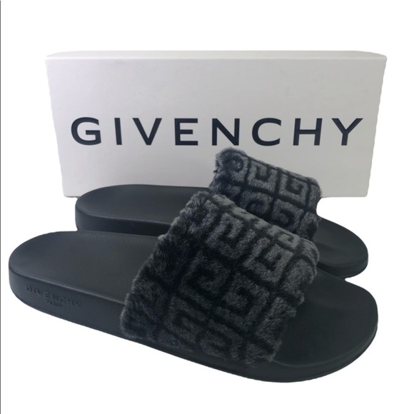 Givenchy 4G Logo Shearling Lamb Fur Flat Slides Sandals $595 - Picture 1 of 10